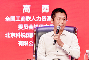 ��Ӫ��ҵ���¾����������˶��ֳɾ��У��������������Ρ�(�й���)�����ٷ���վ-YY SPORTS���³�����������ϯ