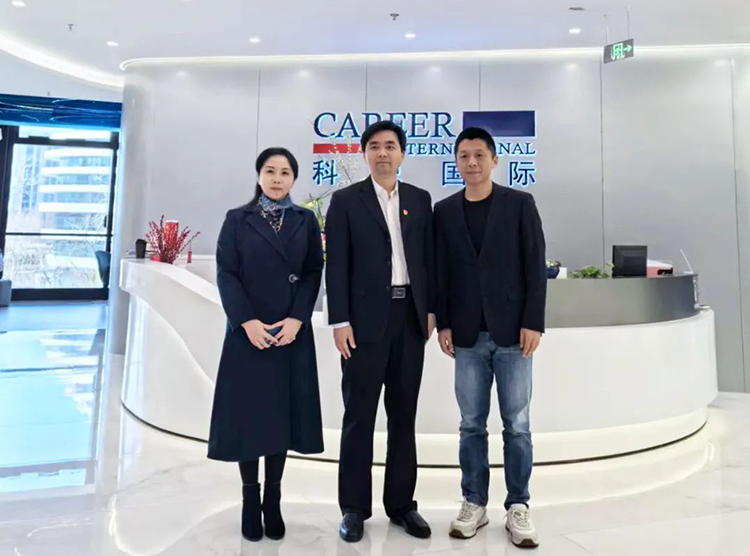 ������Դ��˾���Ρ�(�й���)�����ٷ���վ-YY SPORTS��ί���С����ᡱ���񼰾������߽��ר�⽲��