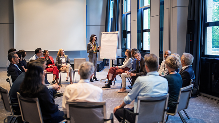 ������Դ��˾���Ρ�(�й���)�����ٷ���վ-YY SPORTS��Ϊ�й�����ҵ��ҵ����Ӧ���˲��������˲�����˫����ģ���������ʻ��˲�